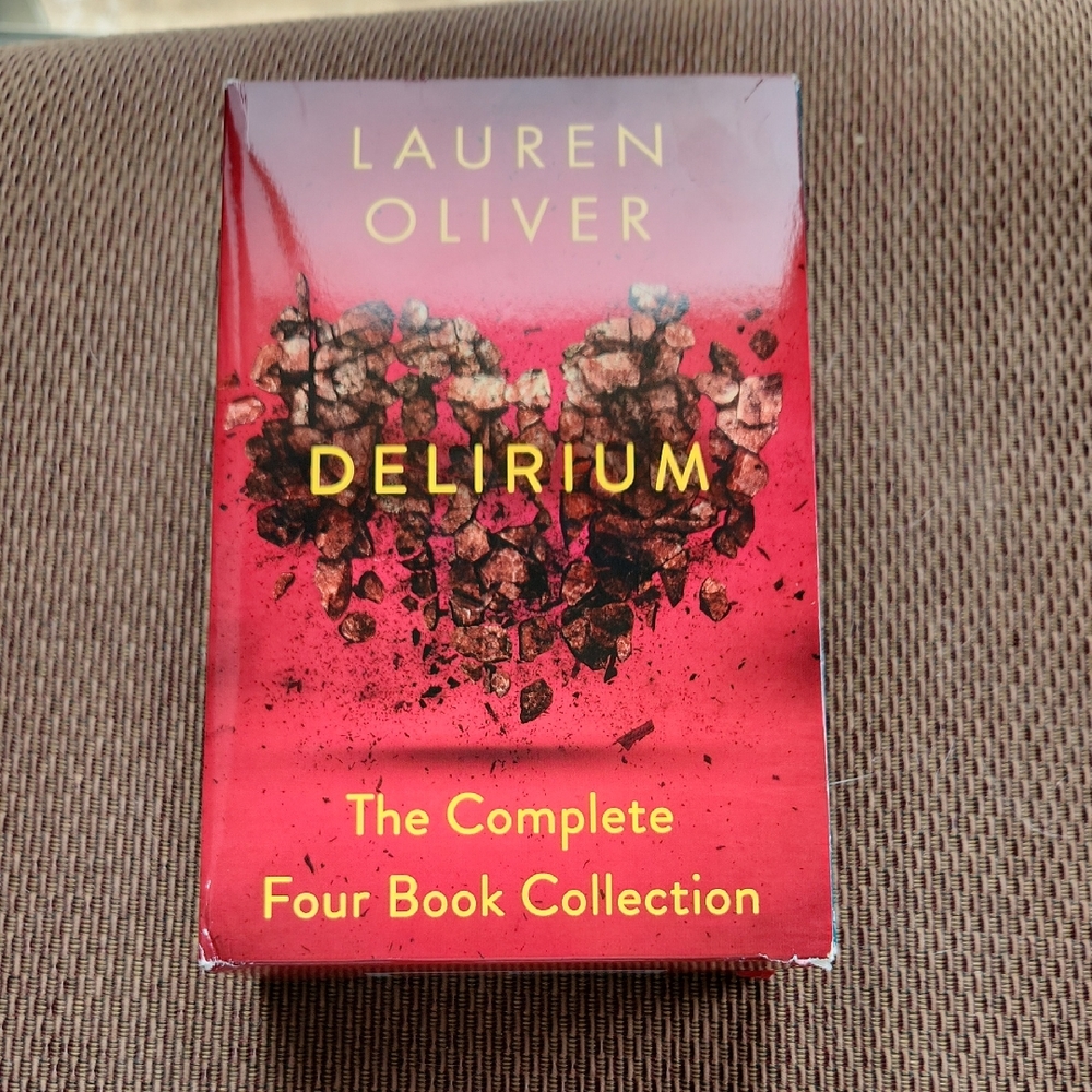 Delirium Complete Four Book Collection